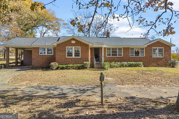 1.53 Acres of Residential Land with Home for Sale in Commerce, Georgia