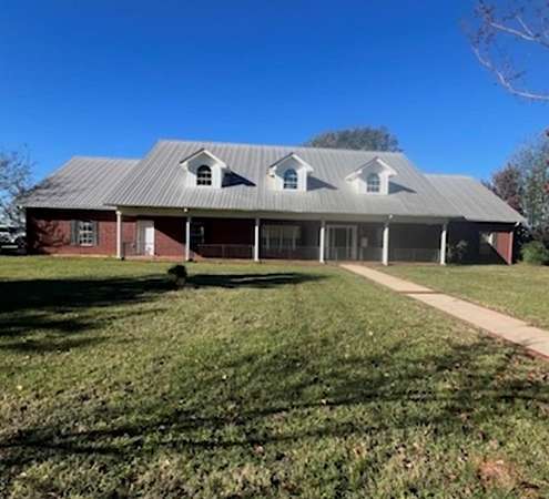 6.5 Acres of Residential Land with Home for Sale in Nacogdoches, Texas