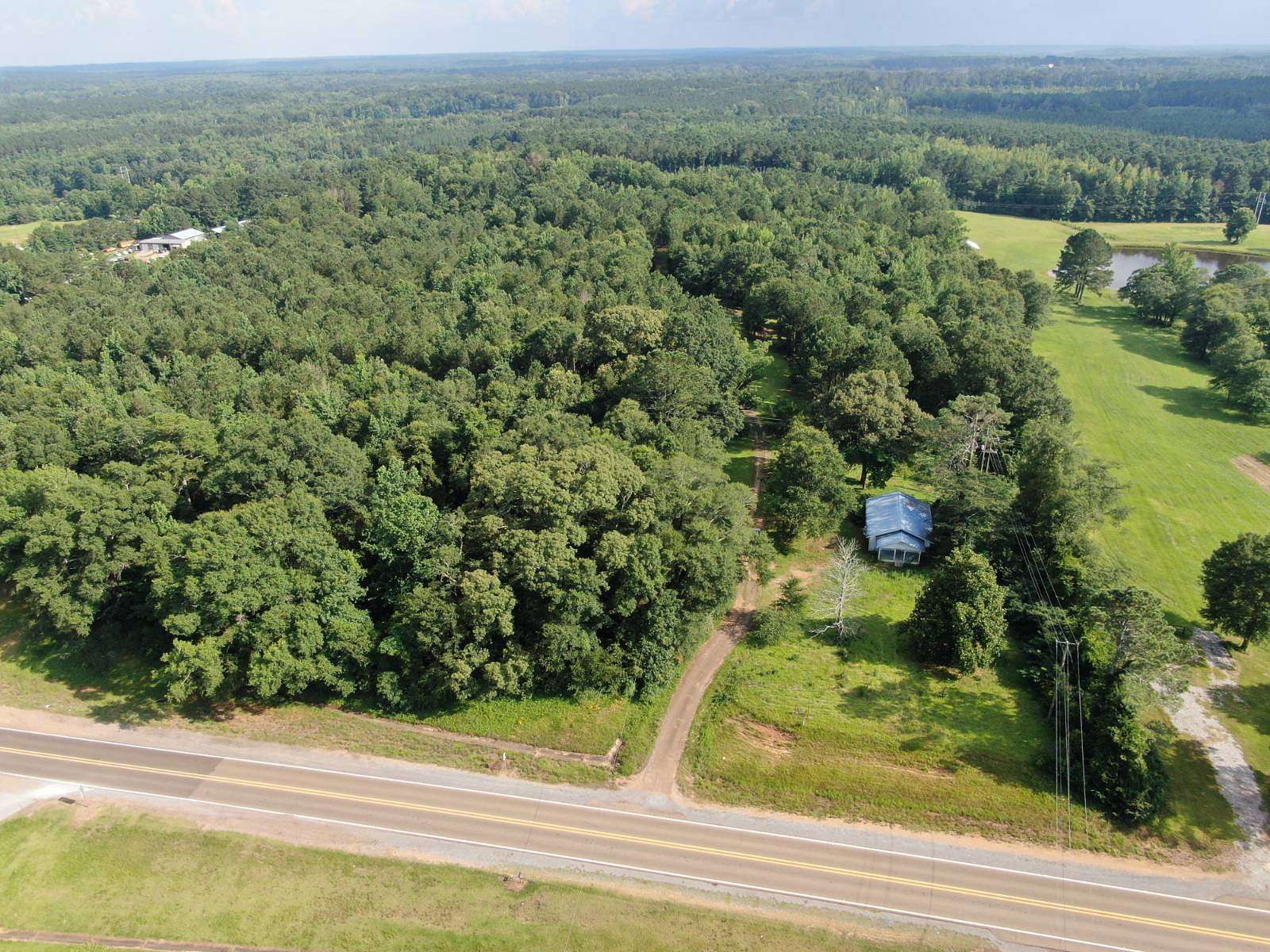 25.4 Acres of Commercial Land for Sale in Philadelphia, Mississippi