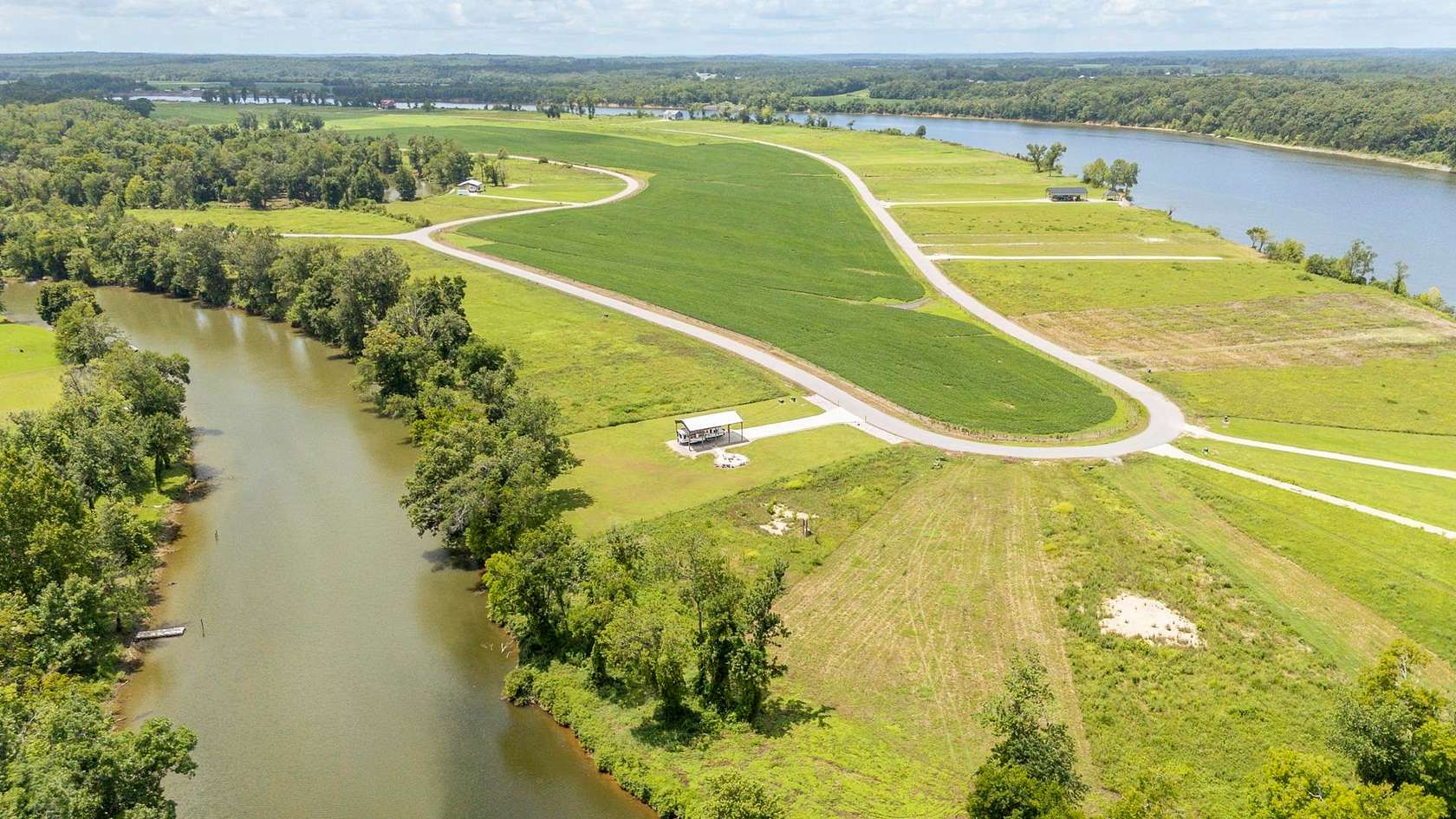 1 Acre of Residential Land for Sale in Savannah, Tennessee