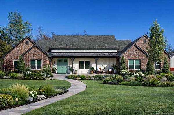 20 Acres of Land with Home for Sale in Claremore, Oklahoma