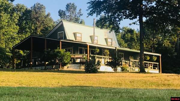 30 Acres of Land with Home for Sale in Yellville, Arkansas