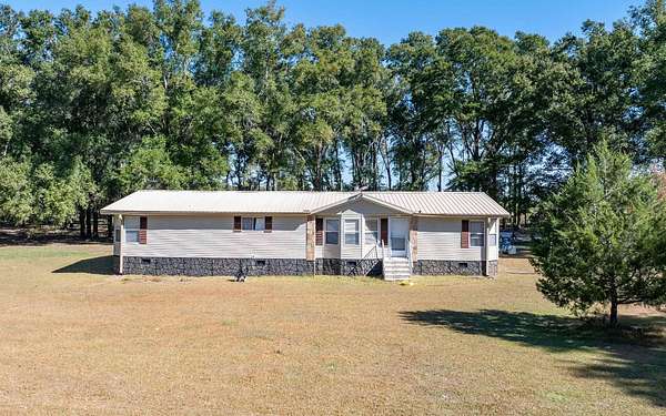 10 Acres of Land with Home for Sale in Branford, Florida