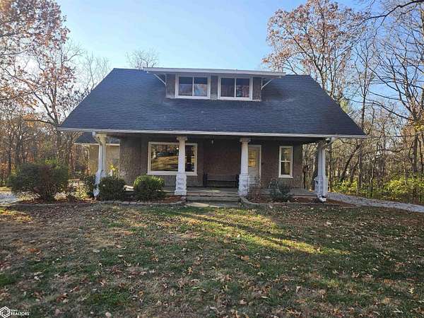 1.9 Acres of Residential Land with Home for Sale in Hamilton, Illinois