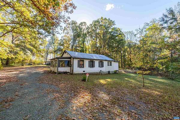 4 Acres of Land with Home for Sale in Goochland, Virginia