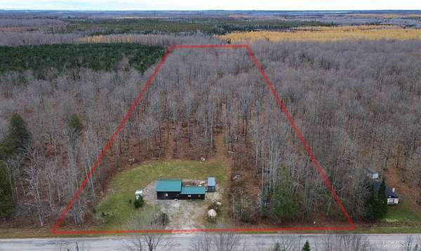 10 Acres of Recreational Land with Home for Sale in Gulliver, Michigan