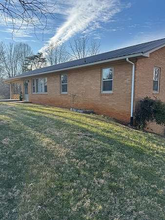 2.6 Acres of Residential Land with Home for Sale in Sparta, Tennessee