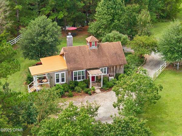 10 Acres of Land with Home for Sale in Vernon, Florida