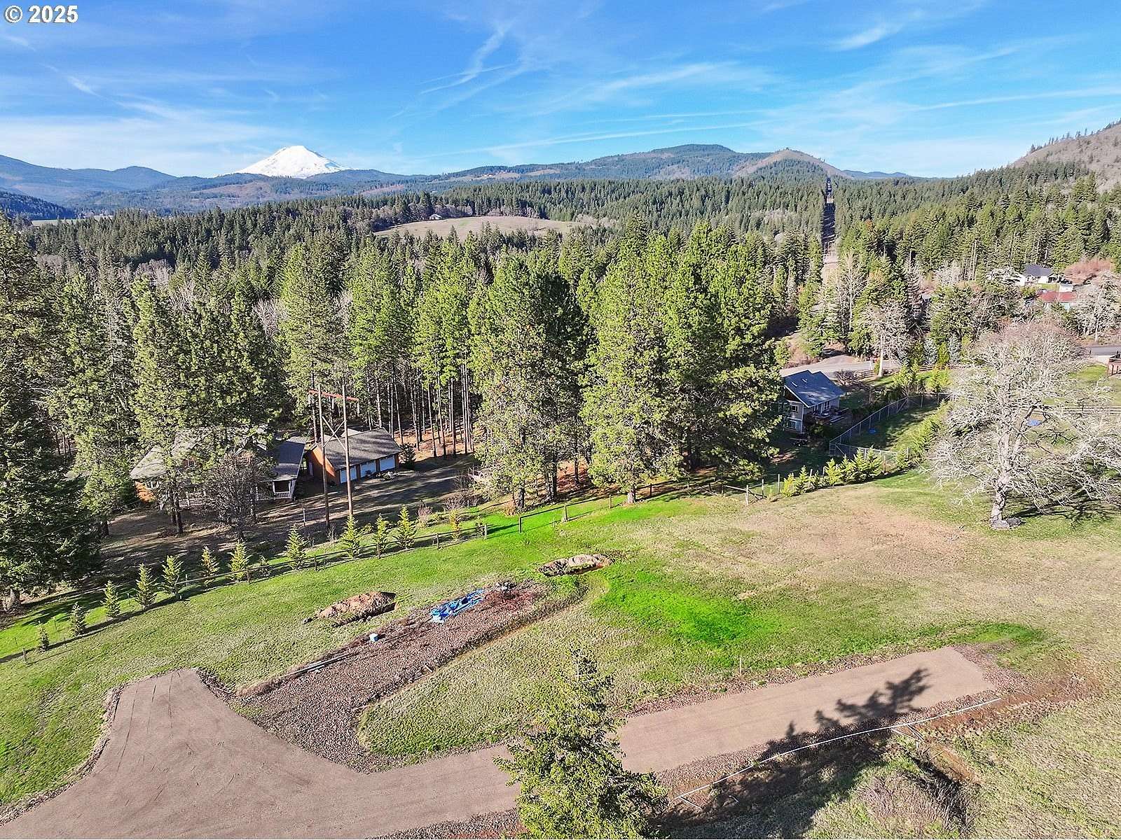 0.87 Acres of Residential Land for Sale in White Salmon, Washington