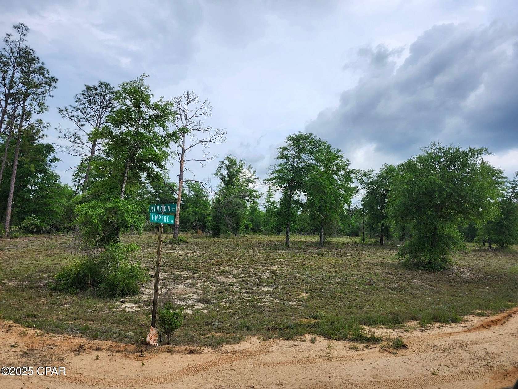 1 Acre of Residential Land for Sale in Alford, Florida