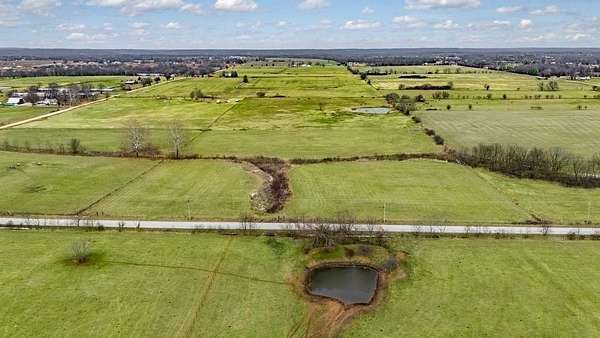 10 Acres of Land for Sale in Pea Ridge, Arkansas