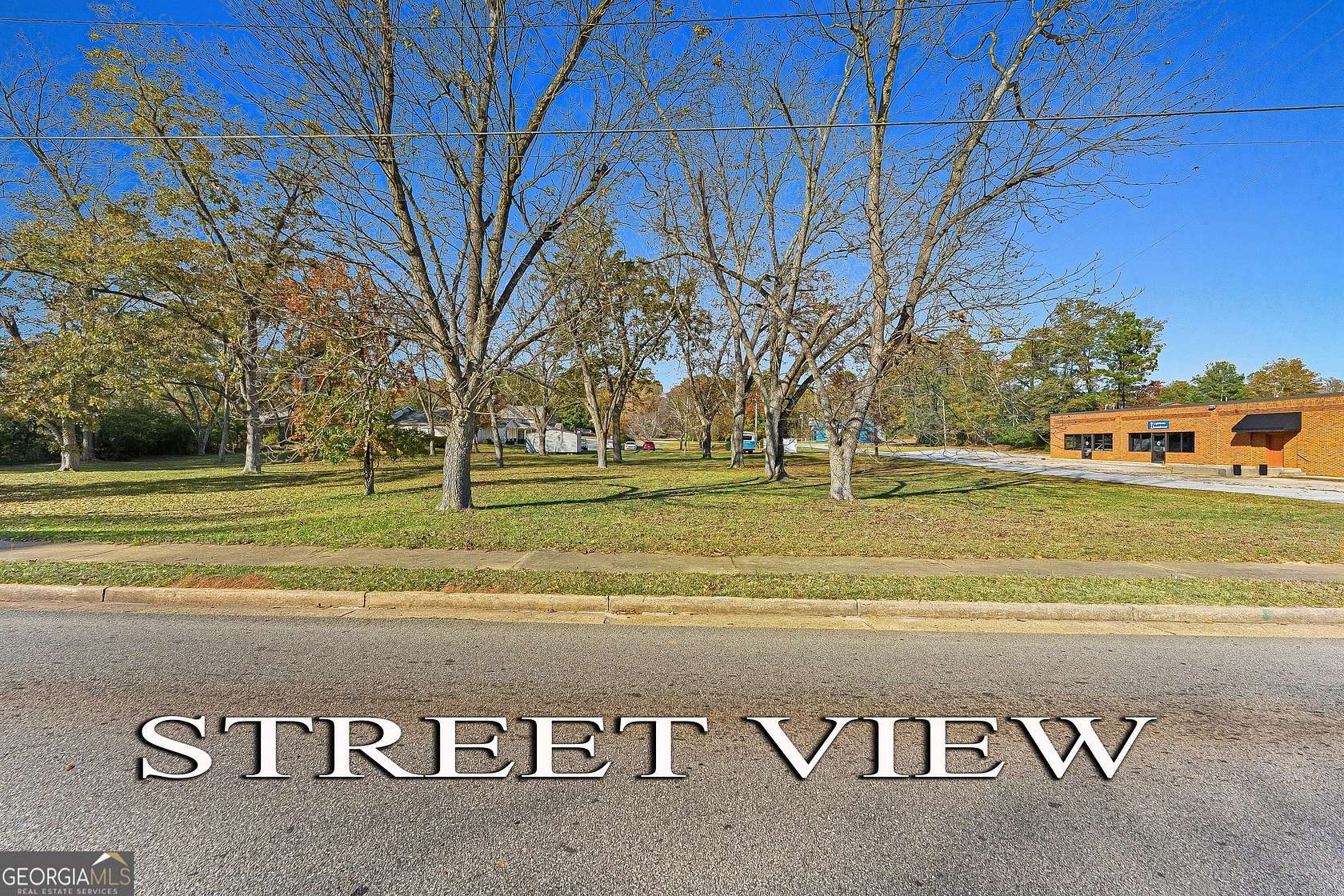 1 Acre of Mixed-Use Land for Sale in Hartwell, Georgia