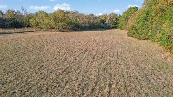 2.1 Acres of Residential Land for Sale in Van Alstyne, Texas