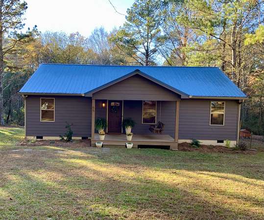 1.5 Acres of Residential Land with Home for Sale in Tunnel Hill, Georgia