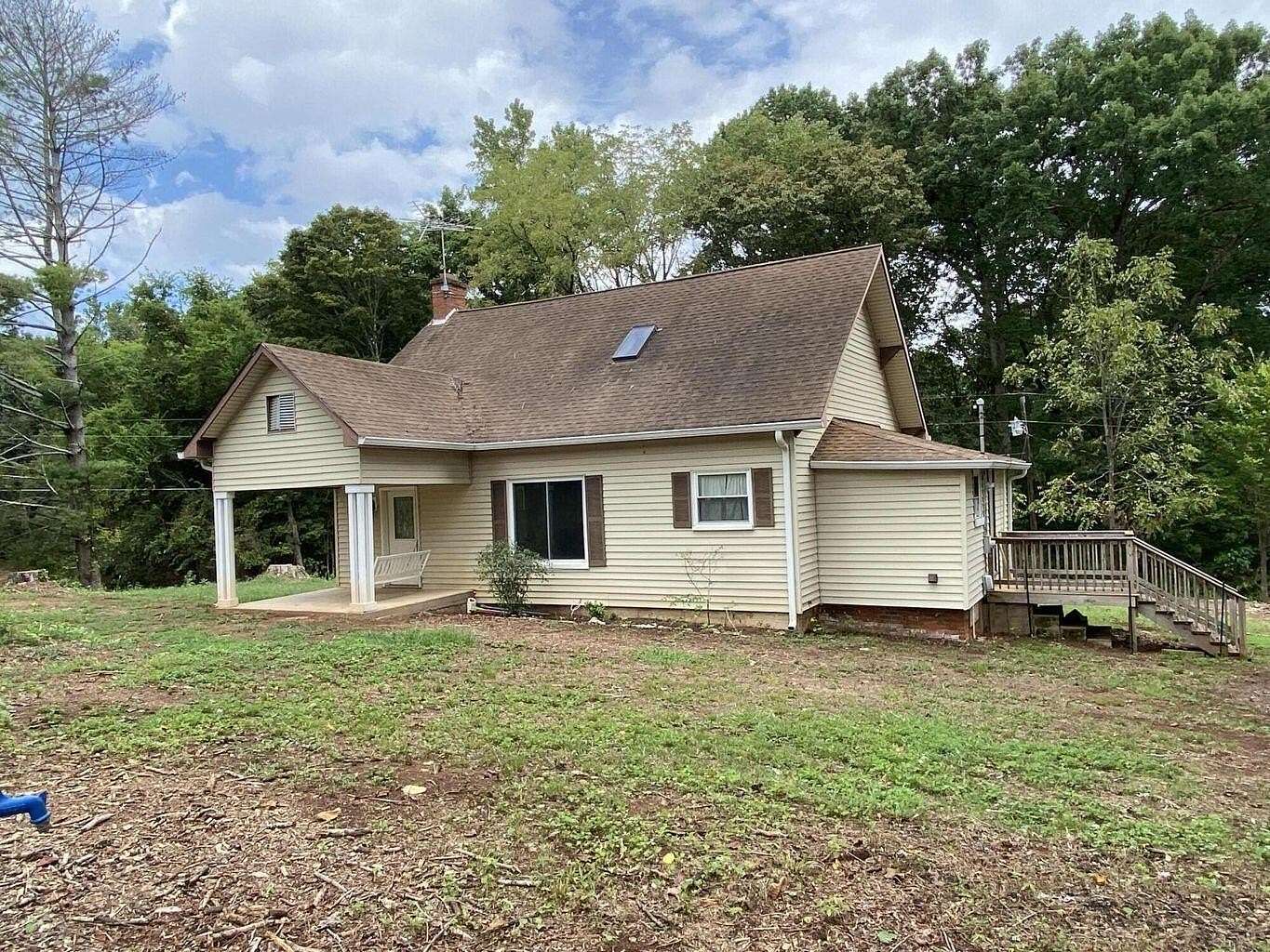 16.7 Acres of Land with Home for Sale in Riceville, Tennessee