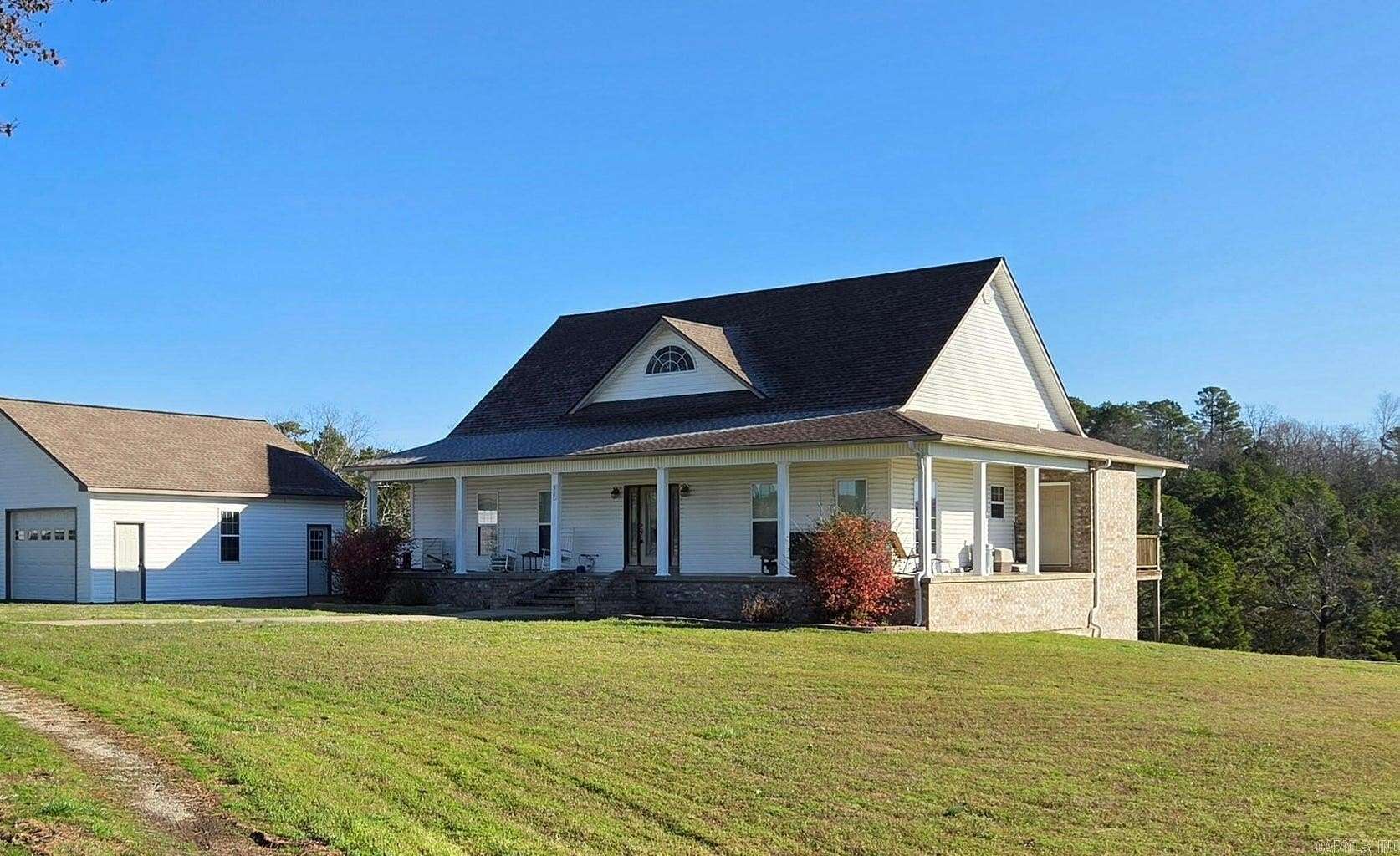 10 Acres of Land with Home for Sale in Mount Pleasant, Arkansas