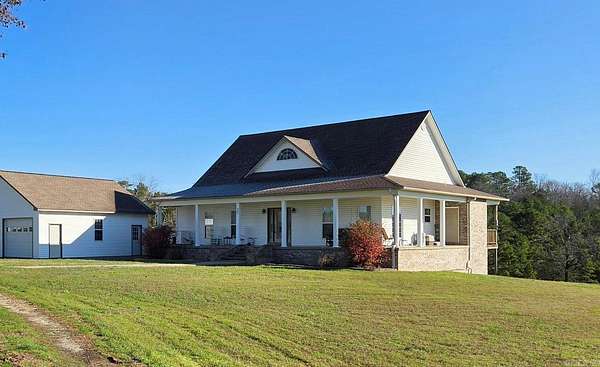 10 Acres of Land with Home for Sale in Mount Pleasant, Arkansas