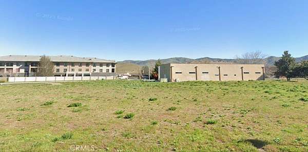0.43 Acres of Mixed-Use Land for Sale in Tehachapi, California