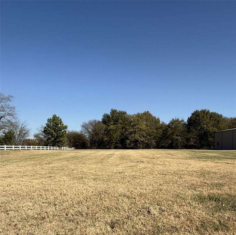 1.22 Acres of Residential Land for Sale in Edgewood, Texas