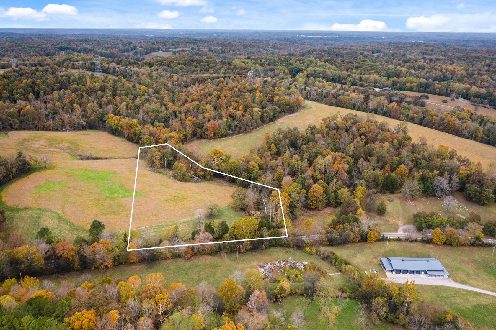 5.55 Acres of Land for Sale in Palmyra, Tennessee