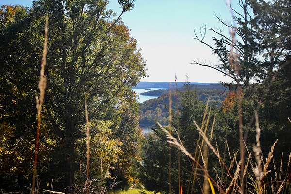 1.32 Acres of Residential Land for Sale in Eureka Springs, Arkansas
