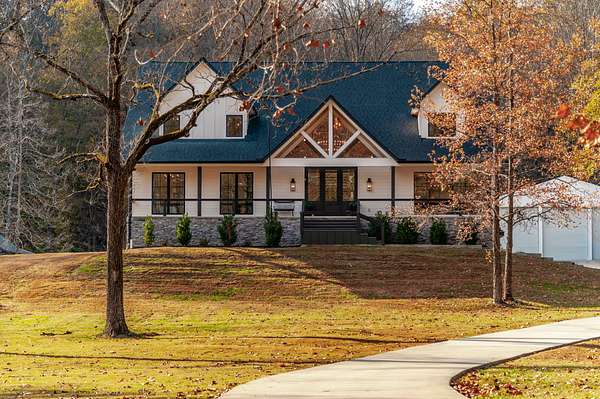 6.8 Acres of Residential Land with Home for Sale in Goodlettsville, Tennessee