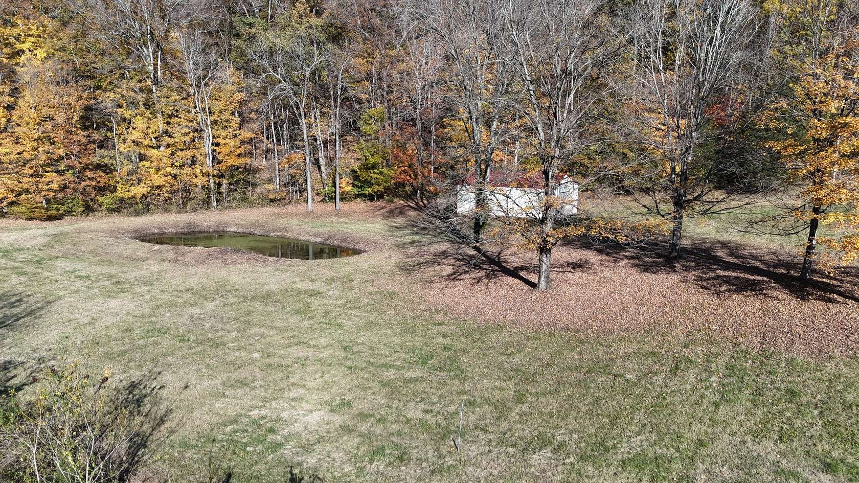 18.5 Acres of Land for Sale in Westmoreland, Tennessee