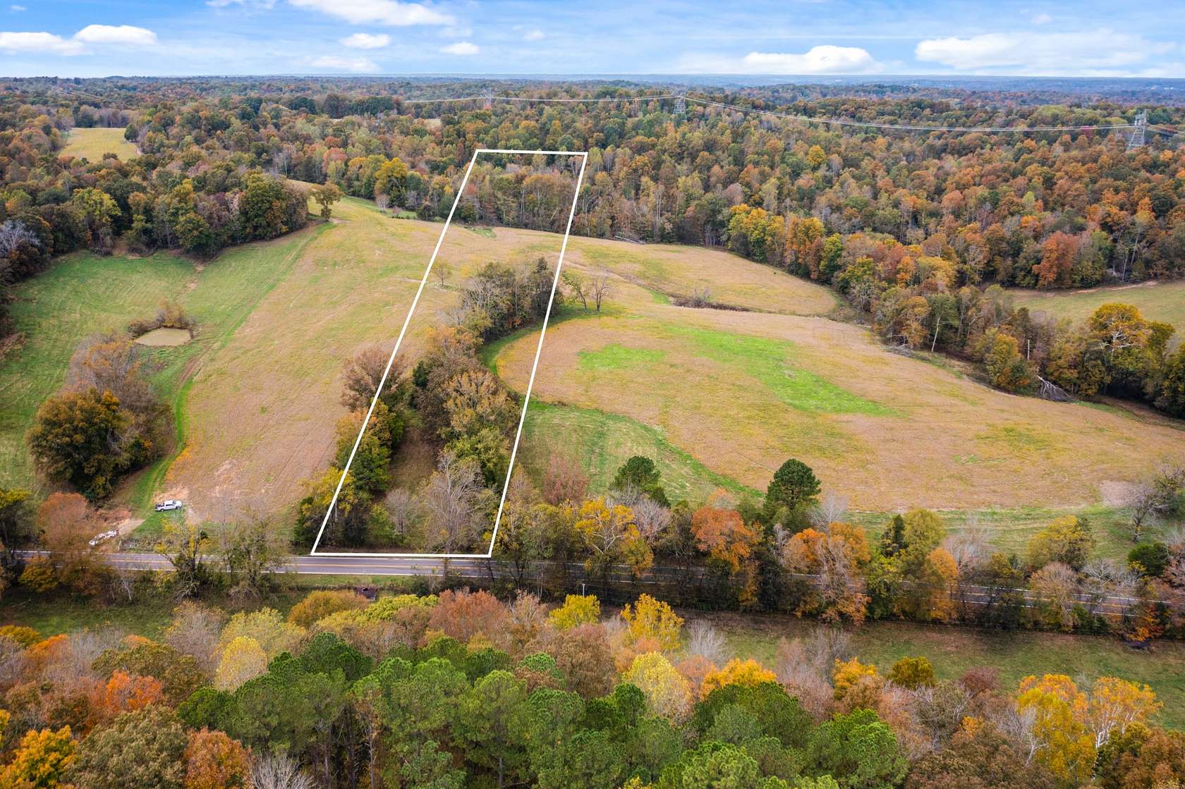 6 Acres of Land for Sale in Palmyra, Tennessee