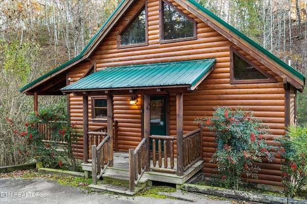 2.54 Acres of Residential Land with Home for Sale in Sevierville, Tennessee