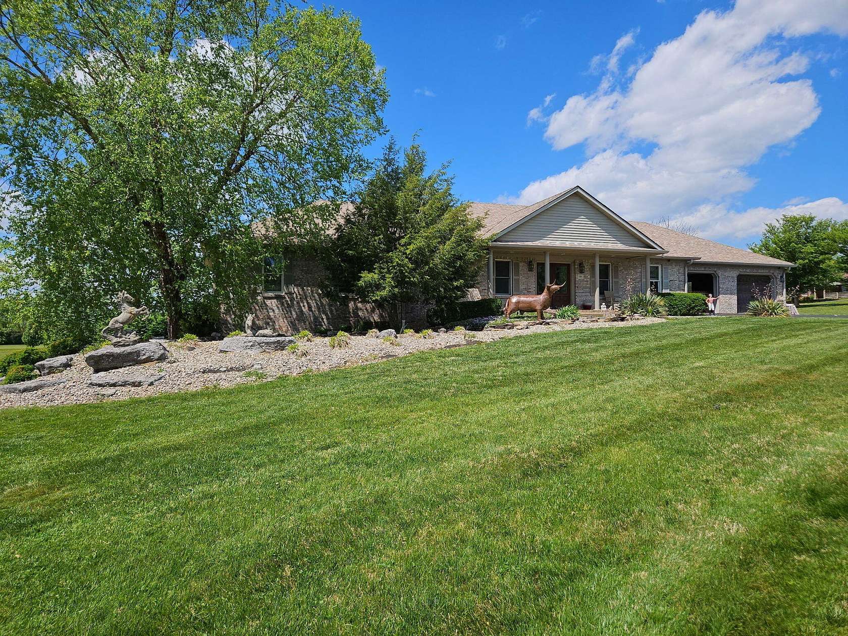 5 Acres of Land with Home for Sale in Nicholasville, Kentucky