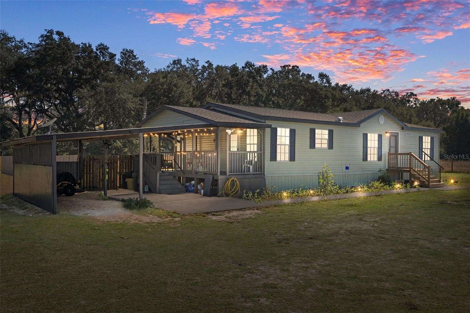 5 Acres of Residential Land with Home for Sale in Bushnell, Florida