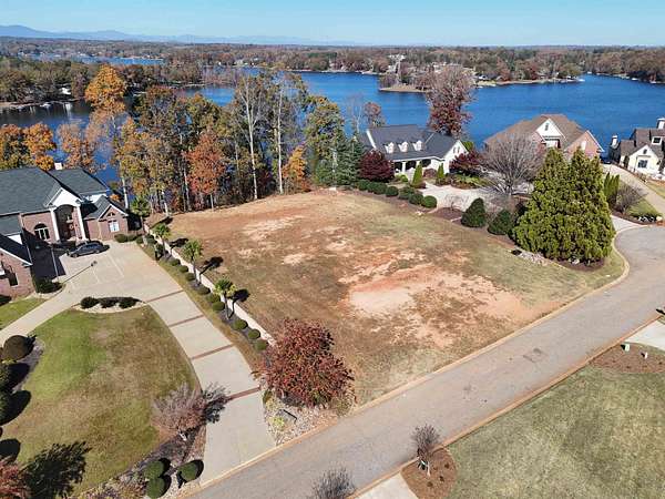 0.91 Acres of Residential Land for Sale in Inman, South Carolina