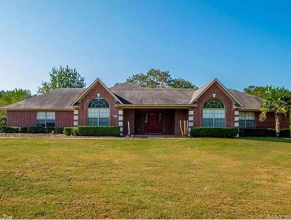 1.74 Acres of Residential Land with Home for Sale in Little Rock, Arkansas