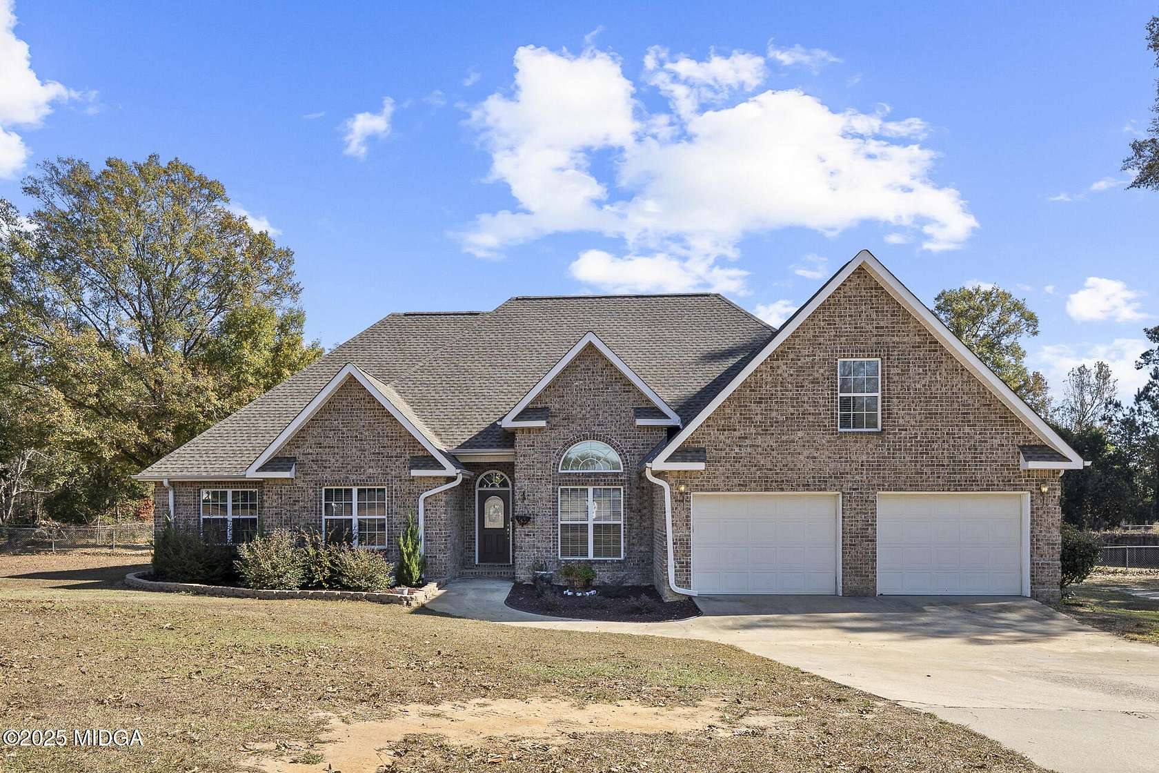 3 Acres of Residential Land with Home for Sale in Warner Robins, Georgia