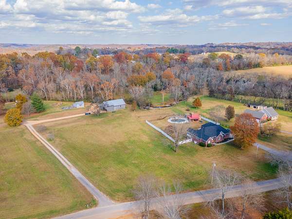 1.46 Acres of Residential Land for Sale in Columbia, Tennessee