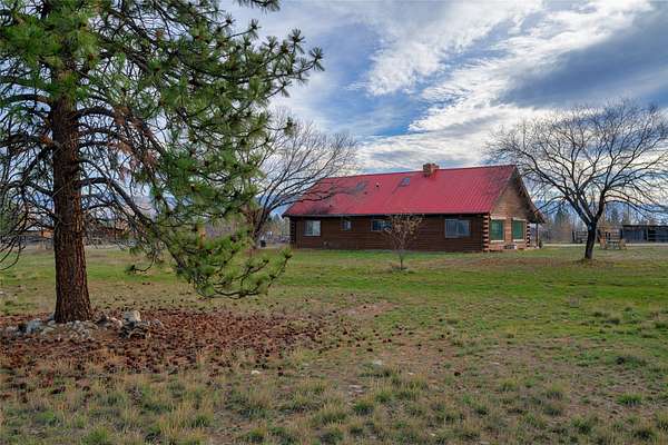 8.49 Acres of Land with Home for Sale in Victor, Montana