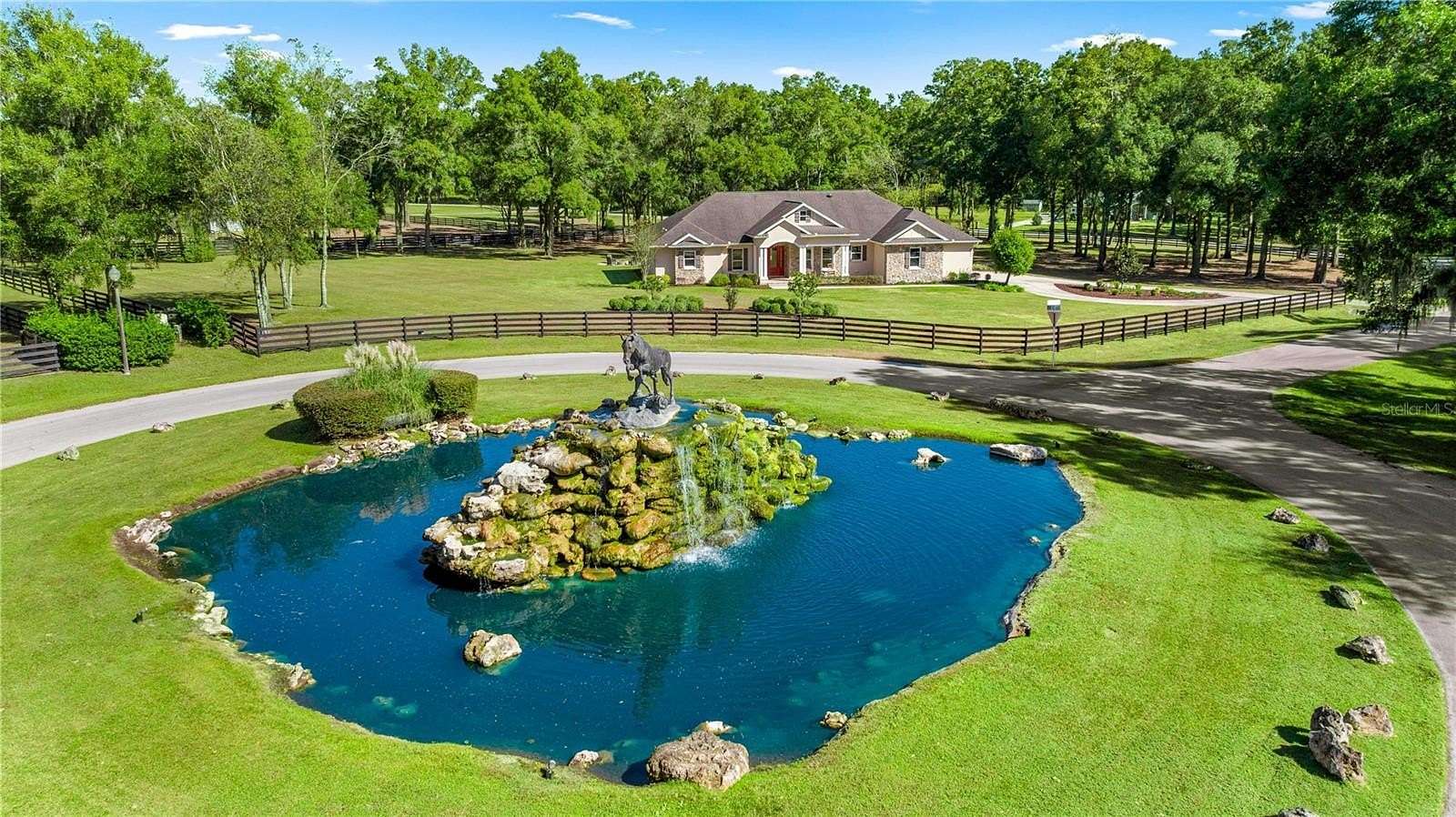 3 Acres of Residential Land with Home for Sale in Ocala, Florida