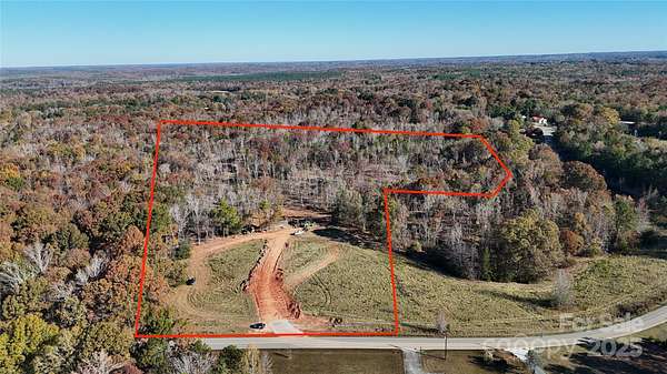 17 Acres of Land for Sale in Waxhaw, North Carolina