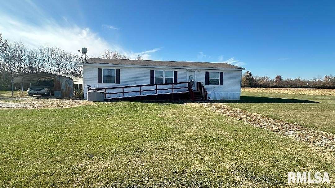 3 Acres of Residential Land with Home for Sale in Quincy, Illinois