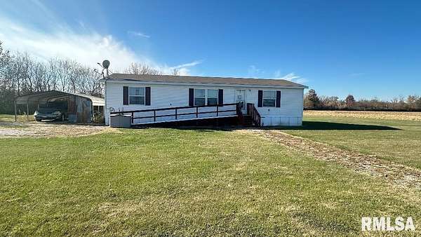 3 Acres of Residential Land with Home for Sale in Quincy, Illinois