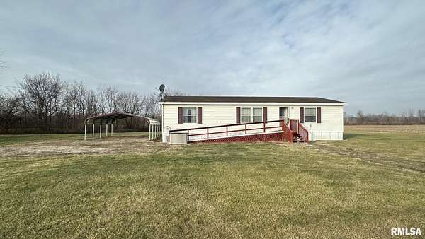 3 Acres of Residential Land with Home for Sale in Quincy, Illinois