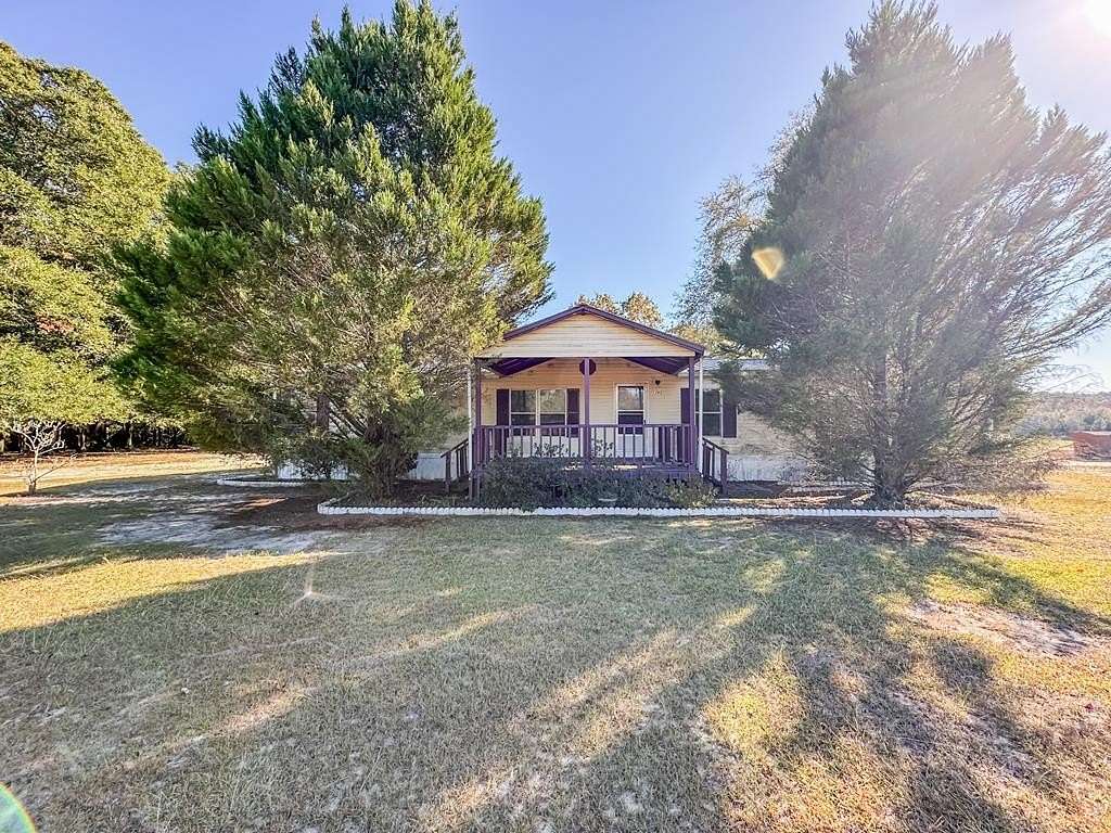 3 Acres of Residential Land with Home for Sale in Kinston, Alabama