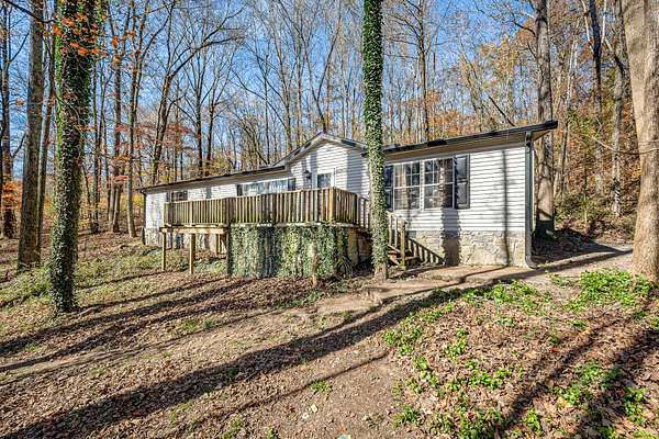 1.5 Acres of Residential Land with Home for Sale in Shelbyville, Tennessee