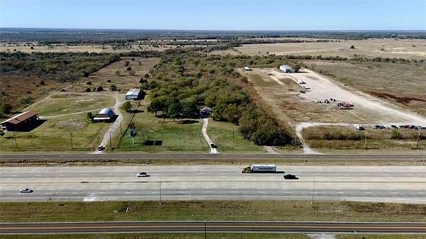 6 Acres of Commercial Land for Sale in Corsicana, Texas