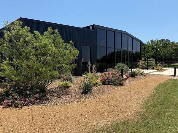 41.7 Acres of Mixed-Use Land for Sale in Sunset, Texas