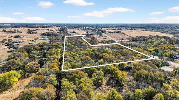 8 Acres of Residential Land for Sale in Bells, Texas