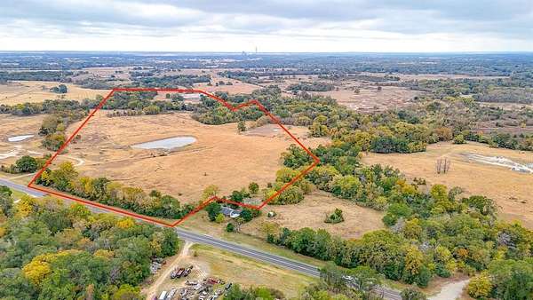 41.6 Acres of Recreational Land for Sale in Donie, Texas