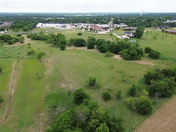 2.84 Acres of Residential Land for Sale in Maypearl, Texas