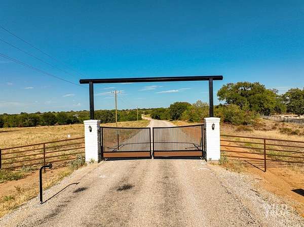 5.12 Acres of Residential Land for Sale in Santo, Texas
