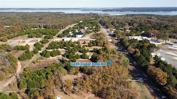 1 Acre of Residential Land for Sale in Gordonville, Texas
